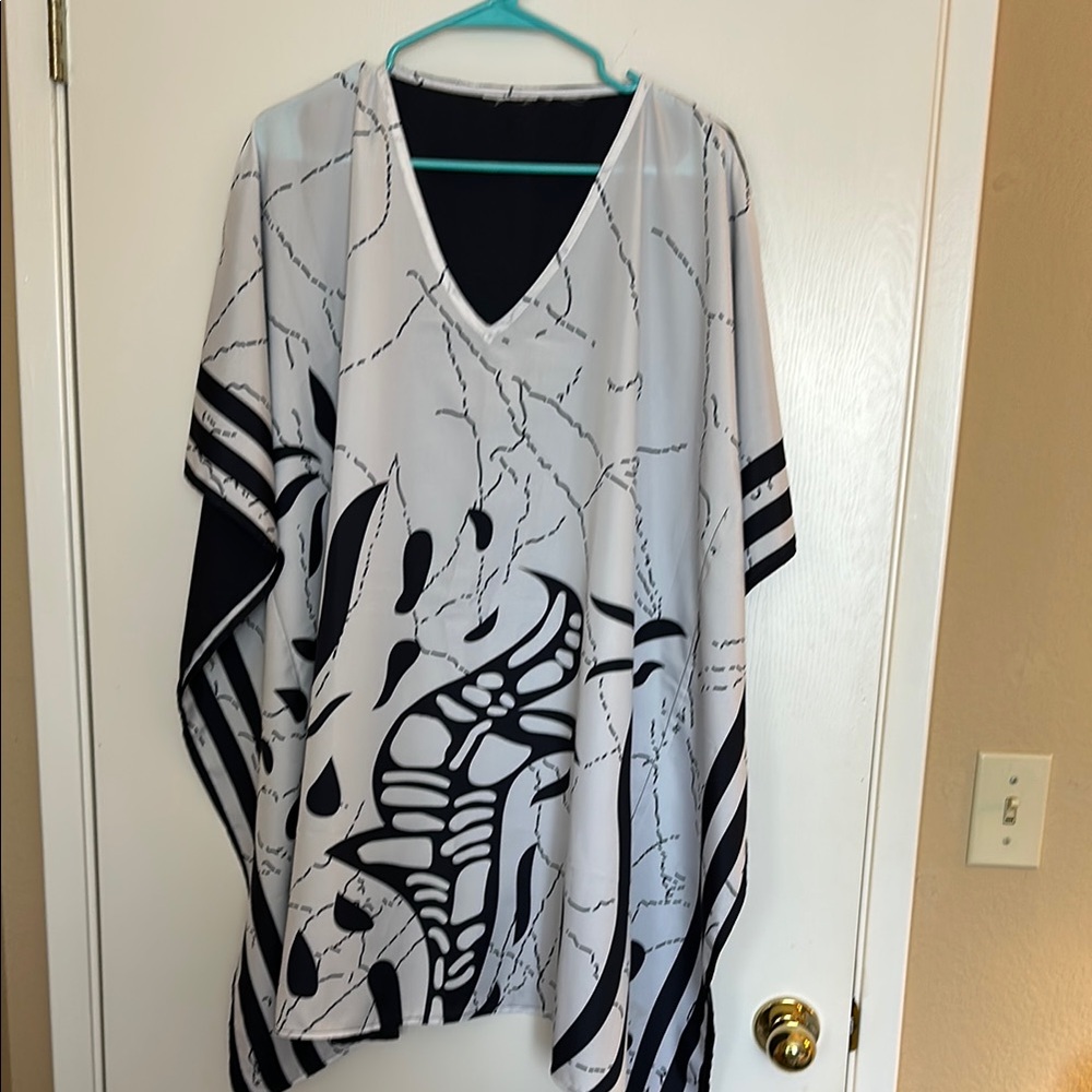 Black and White Abstract Kaftan